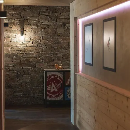 Joe's Place - Luxury Lifestyle *