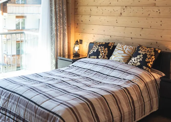 Joe's Place - Luxury Lifestyle