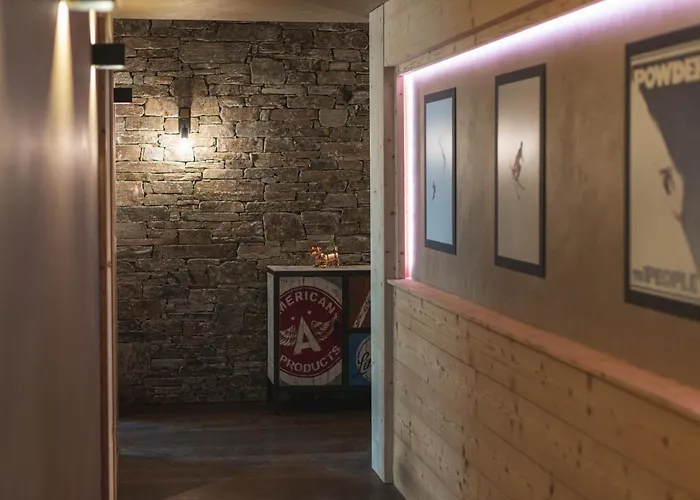 Joe's Place - Luxury Lifestyle *