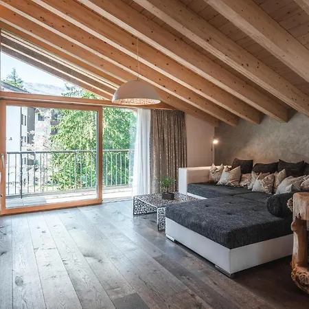 Joe's Place - Luxury Lifestyle شقة زيرمات